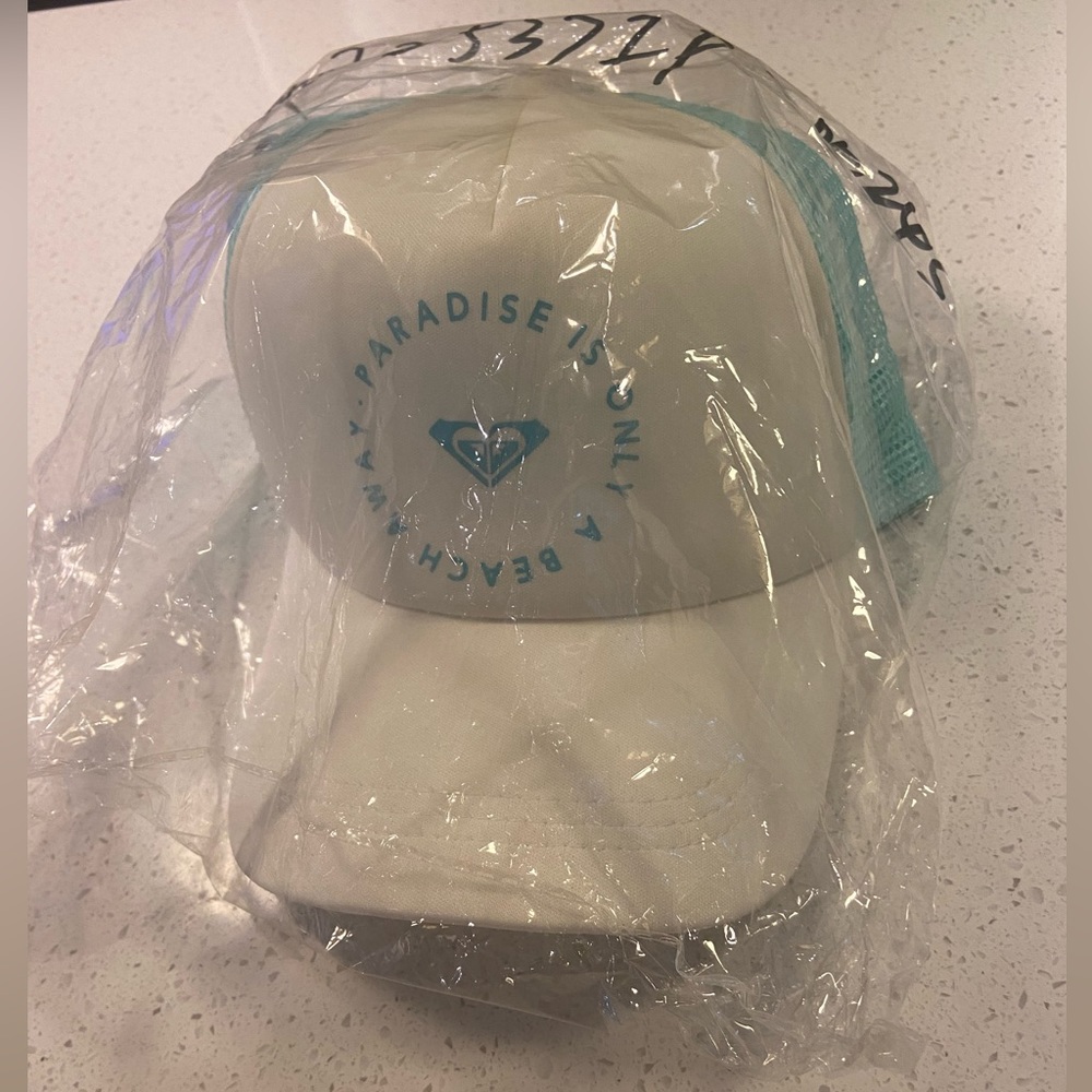 Women’s quicksilver cap hat life is only a beach away